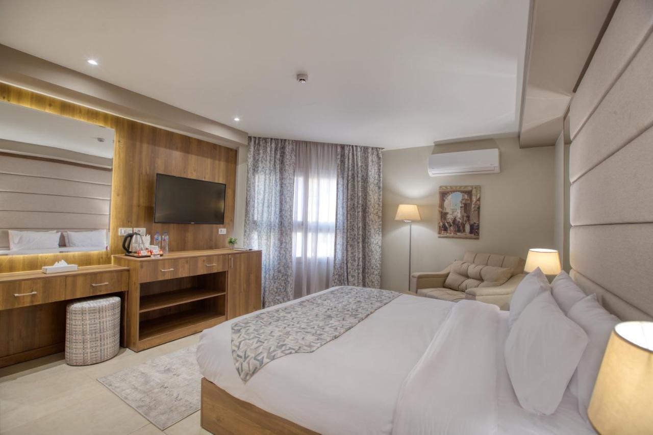 Nozol Pyramids Hotel And Spa Kafrat al Jabal Bagian luar foto