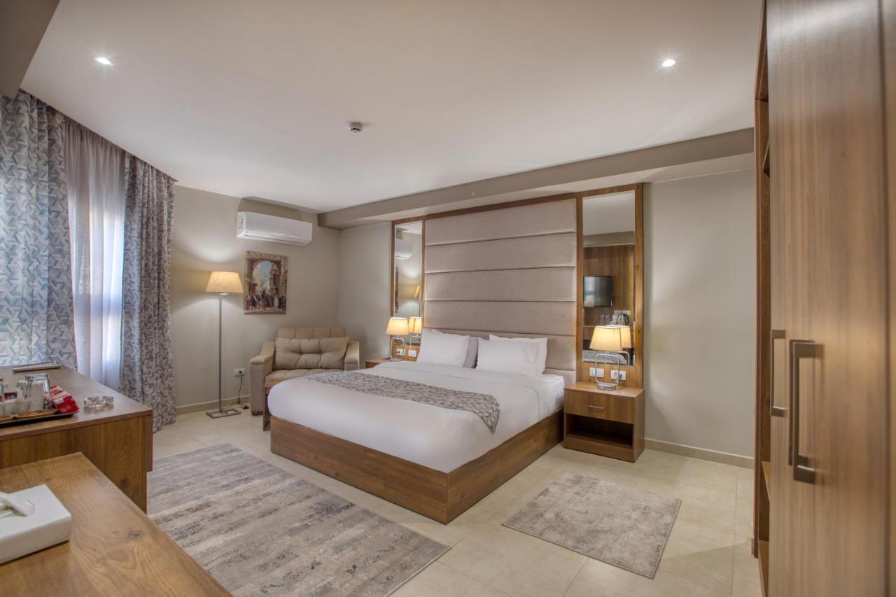 Nozol Pyramids Hotel And Spa Kafrat al Jabal Bagian luar foto
